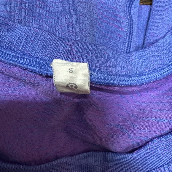 Lululemon Swiftly Relaxed Long-Sleeve Shirt
Ripple Wave Wild Indigo / Sonic Pink - Picture 7 of 8